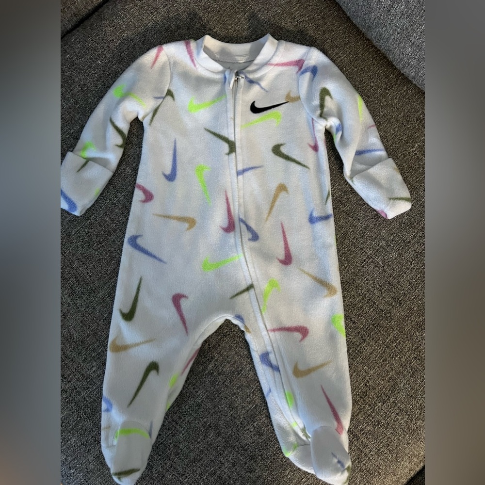 EUC Nike Infant Zipped Sleeper